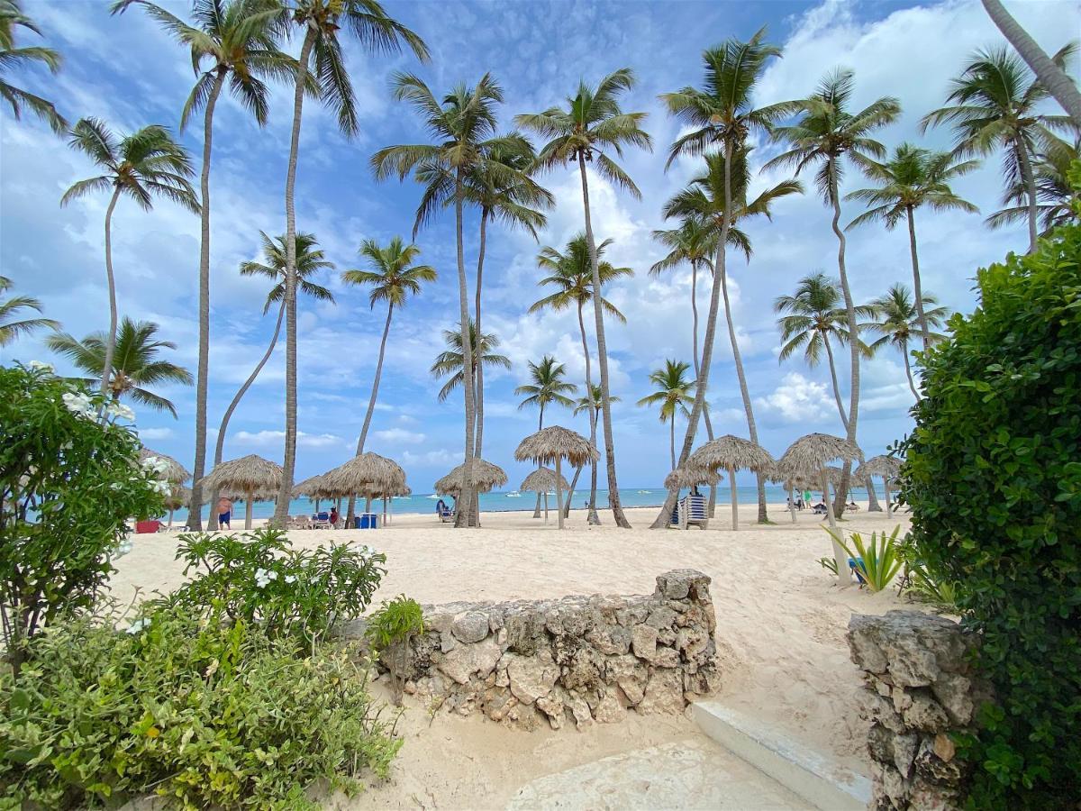 Los Corales Villas And Suites - Beach Club, Spa, Restaurants ปุนตากานา ภายนอก รูปภาพ