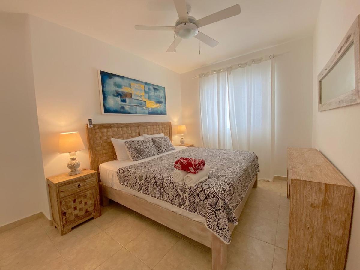Los Corales Villas And Suites - Beach Club, Spa, Restaurants ปุนตากานา ภายนอก รูปภาพ