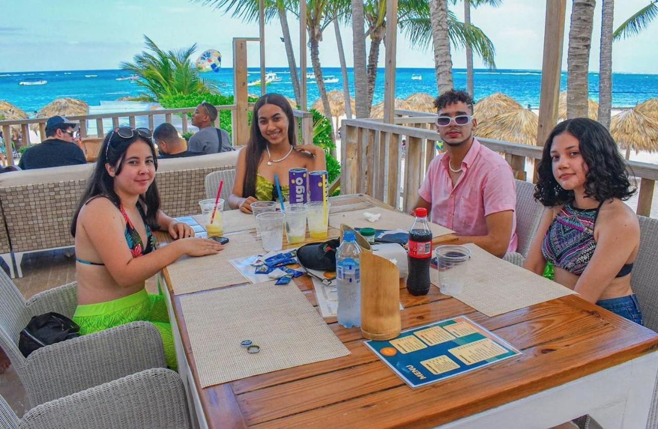 Los Corales Villas And Suites - Beach Club, Spa, Restaurants ปุนตากานา ภายนอก รูปภาพ