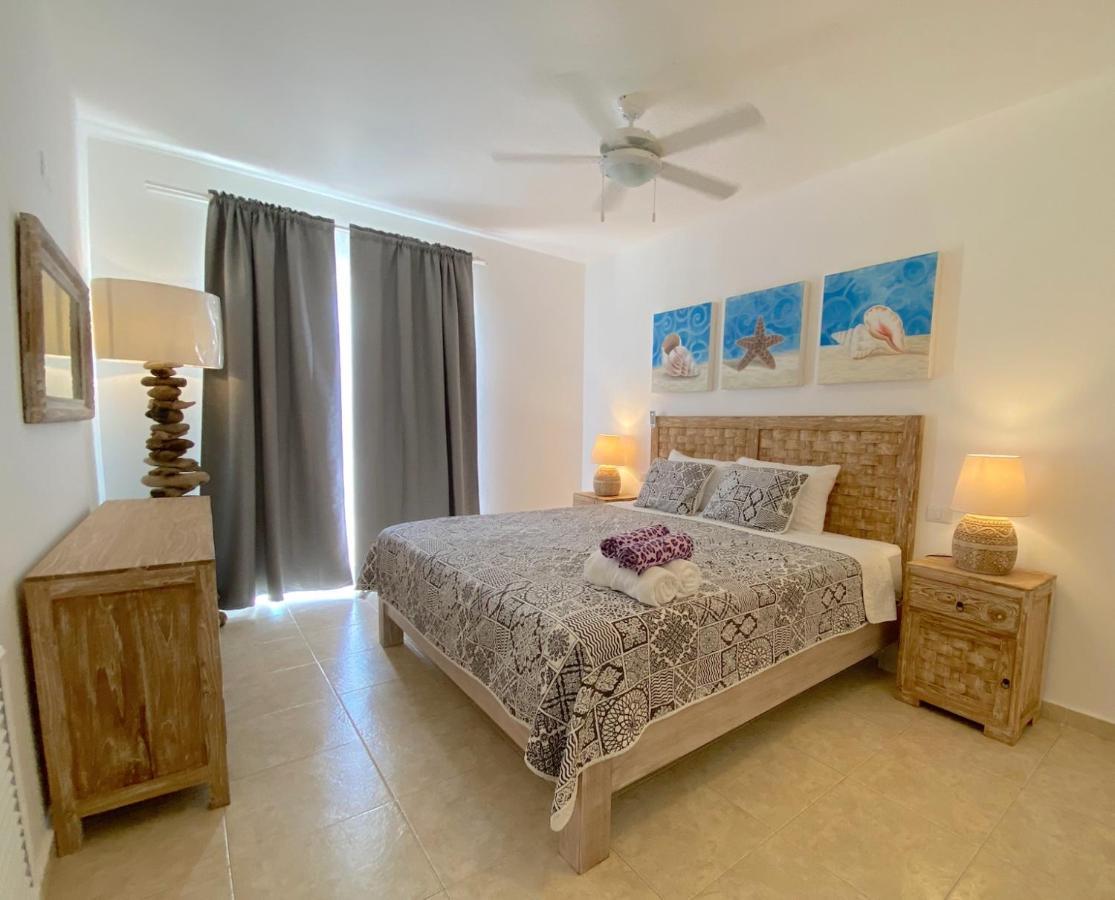 Los Corales Villas And Suites - Beach Club, Spa, Restaurants ปุนตากานา ภายนอก รูปภาพ