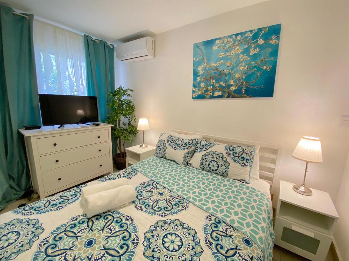 Los Corales Villas And Suites - Beach Club, Spa, Restaurants ปุนตากานา ภายนอก รูปภาพ