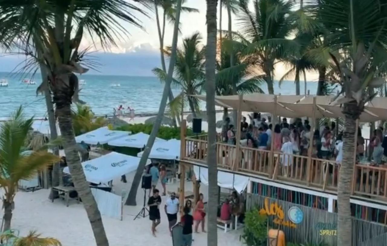 Los Corales Villas And Suites - Beach Club, Spa, Restaurants ปุนตากานา ภายนอก รูปภาพ
